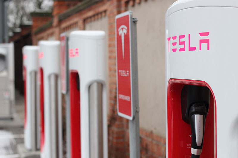 ładowarka tesla poznań